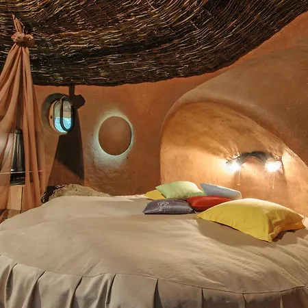 Omaya Wonder House * Gaytaninovo